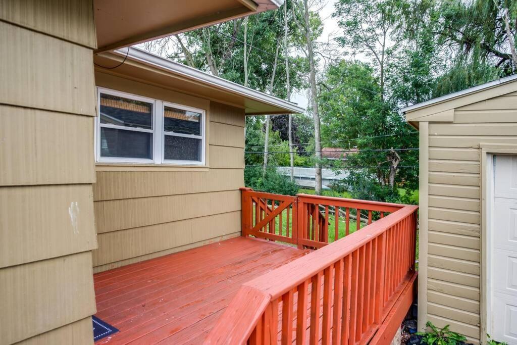 Apartament {Quiet Suburban Ranch Hot Tub} Mins Arpt/Rit/Dwnt Rochester Zewnętrze zdjęcie