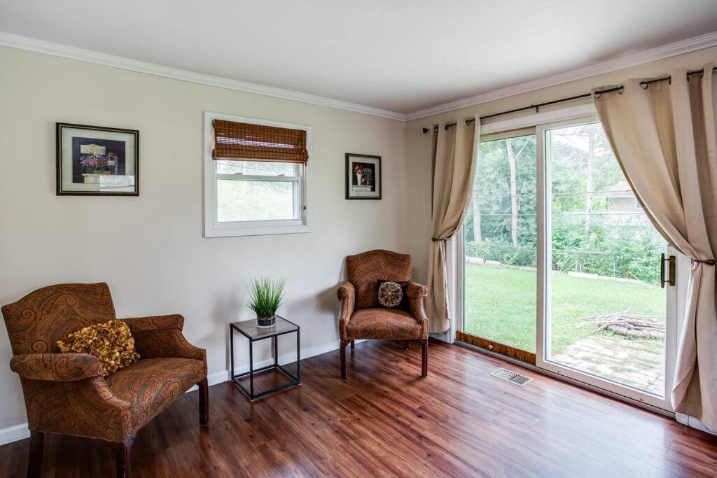 Apartament {Quiet Suburban Ranch Hot Tub} Mins Arpt/Rit/Dwnt Rochester Zewnętrze zdjęcie